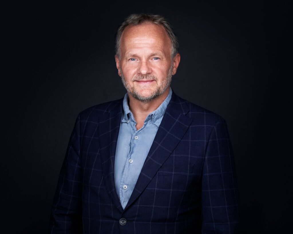 Peter Tilling